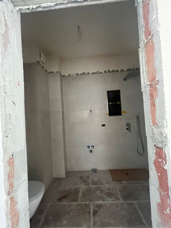 Shitet, Apartament 1+1, Sauk, Tiranë.