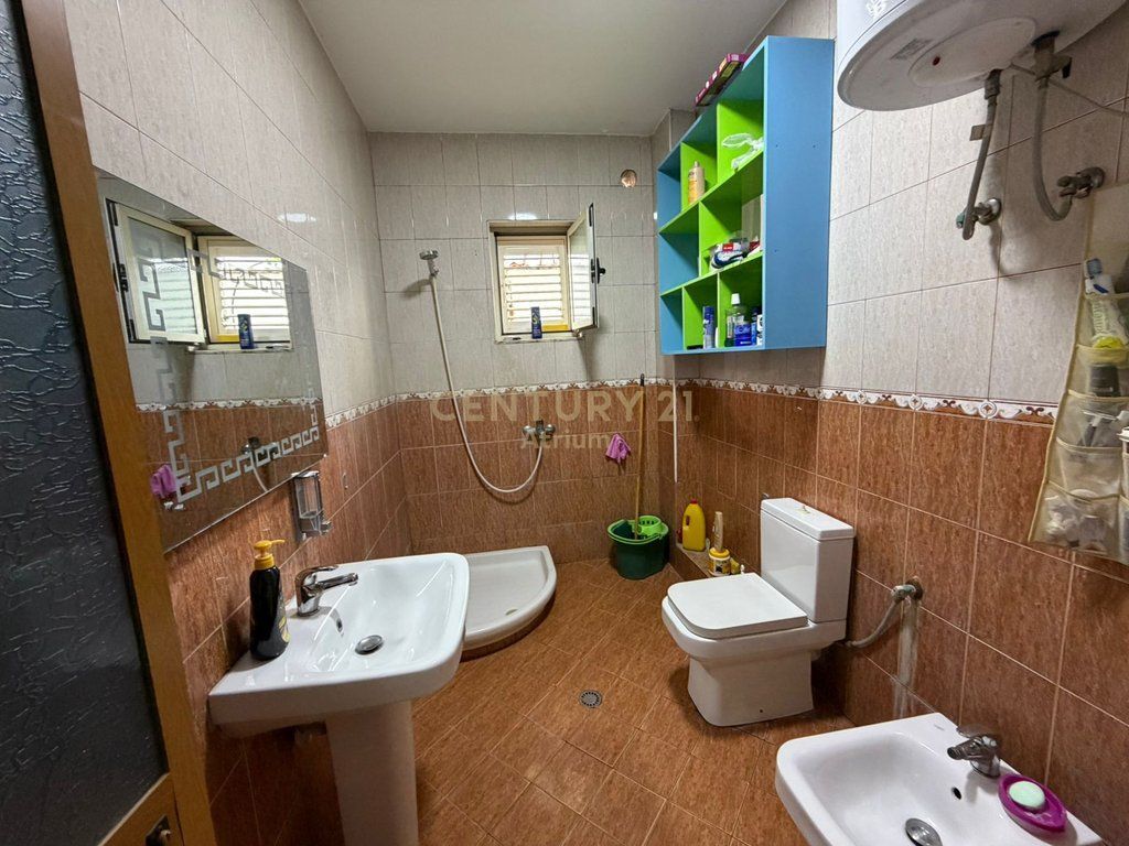 JEPET ME QIRA APARTAMENT 2+1+2 NE INSITUT !