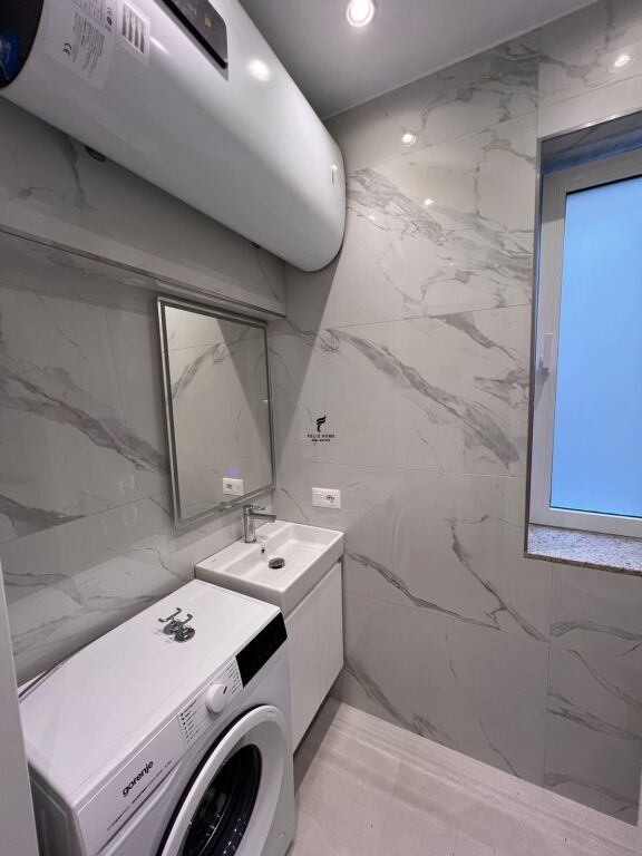 MONOLOCALE IN AFFITTO 30 M2 PAZARI I RI 45.000 LEKE FH-70353