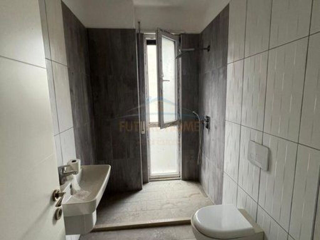 For sale, Apartment 2+1+2+Parking space, Former Bus Park, Tirana