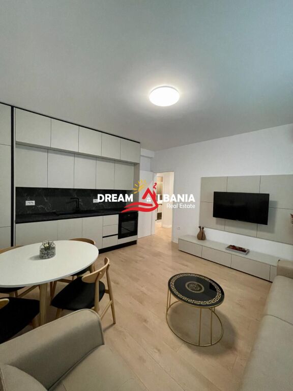Appartamento 2+1 in affitto in Via Kavajës, vicino alla Chiesa Cattolica (ID 42215526)