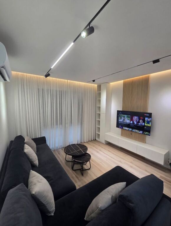Apartament per shitje 2+1+2 + garderobe Porcelan