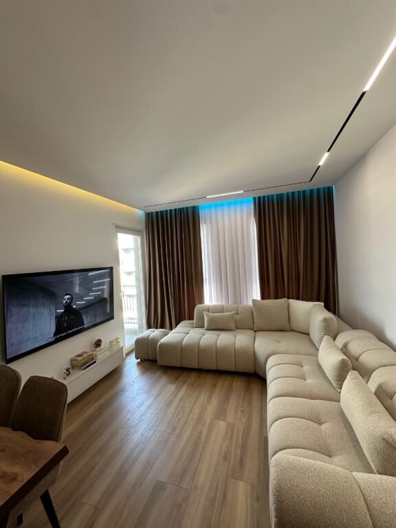 Shitet apartament 2+1 tek Univers City ✨🏡 Mundesi Kreditimi