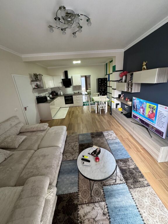 📣 QERA Apartament 2+1 📍 Kinostudio, Prane Komisariatit ✨  💶 Cmimi 700 Euro