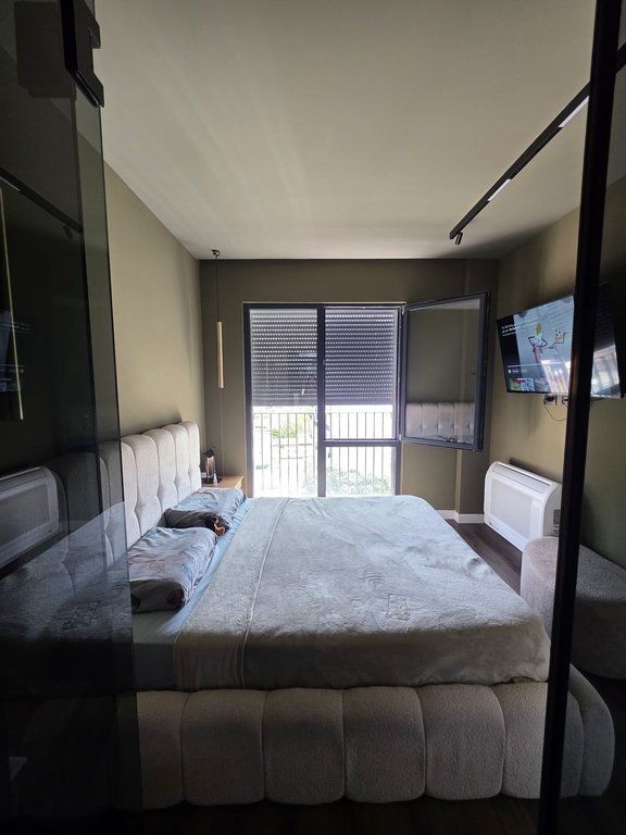 Penthouse 2+1 per qira, tek Ish tregu elektrik