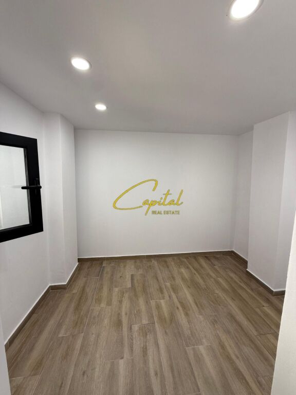 UFFICIO IN AFFITTO 60 M2 EX MERCATO ELETTRICO 1000 EURO
