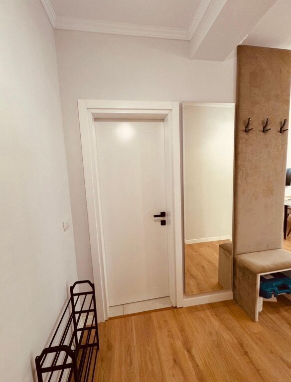 Apartament 2+1 me qira Prane rruges se Ambasadave