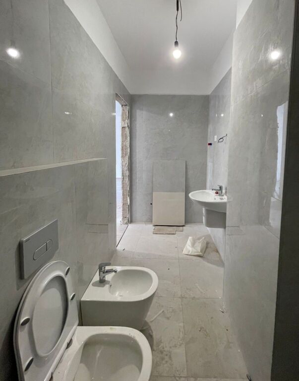 🏡 Vendesi Appartamento 2+1 – Complesso Aura, Via Dritan Hoxha