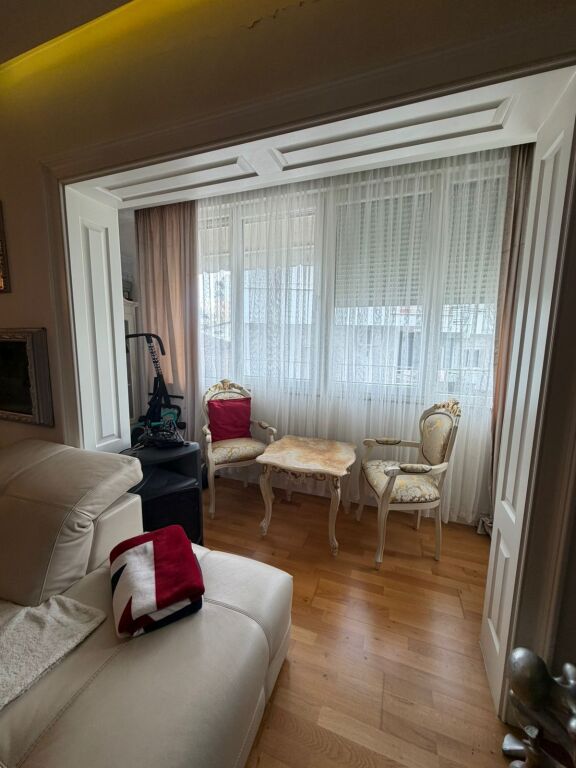 Vendita | Apartament 3 + 1 | Komuna e Parisit | 300000 €