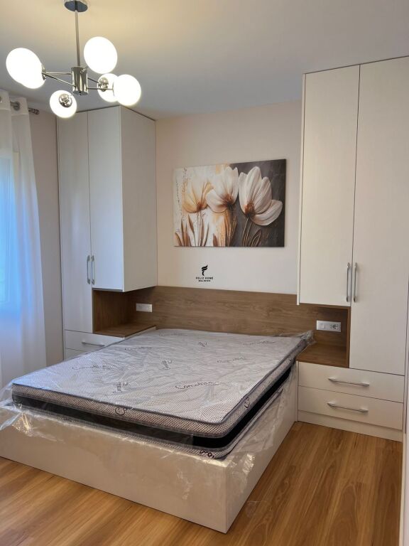 MONOLOCALE IN AFFITTO 30 M2 PAZARI I RI 45.000 LEKE FH-70353