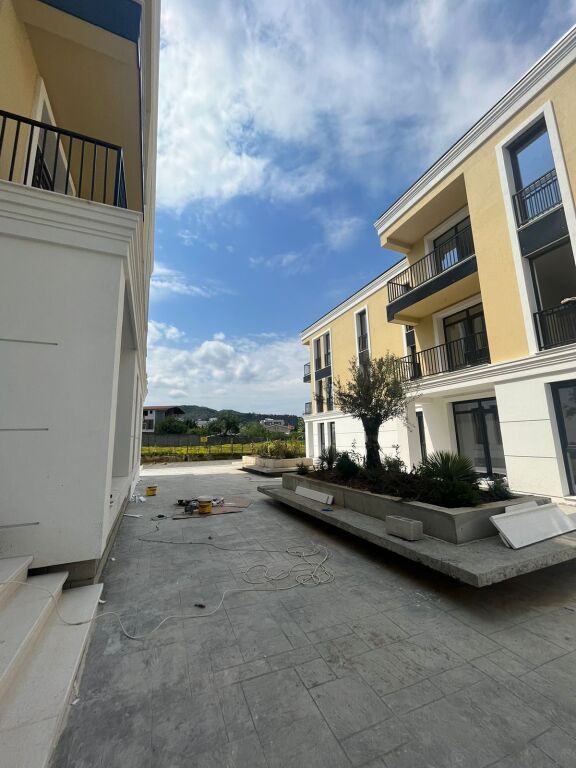 Shitet, Apartament 1+1, Sauk, Tiranë.