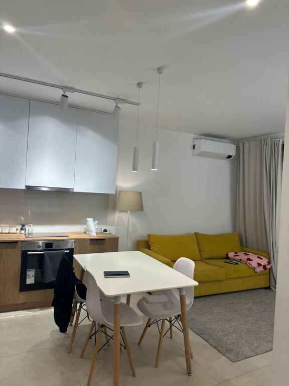 Apartament 1+1 per qira ne Myslym Shyr!