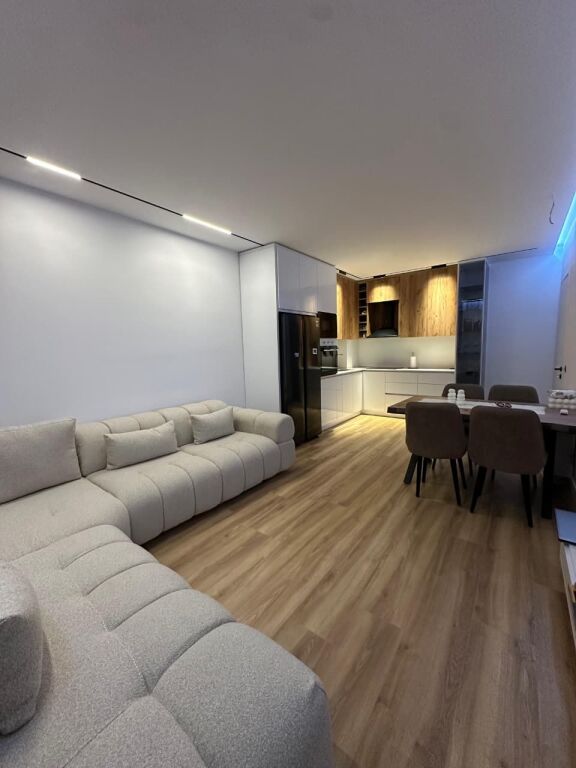 Shitet apartament 2+1 tek Univers City ✨🏡 Mundesi Kreditimi