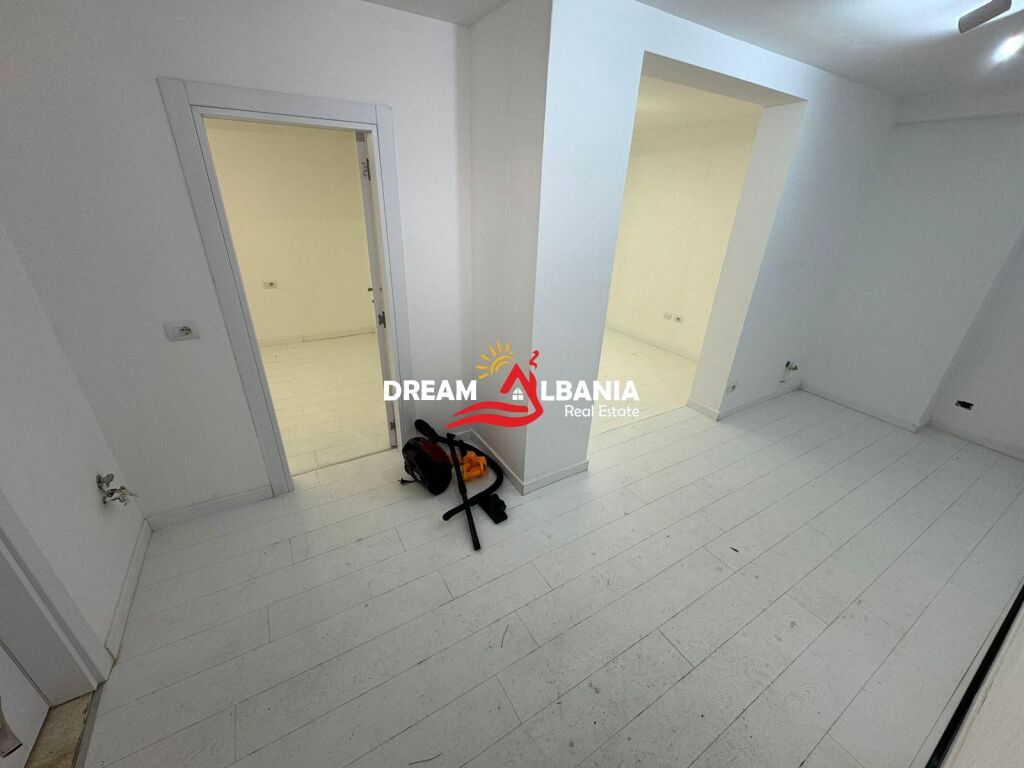 Appartamento/Ufficio 1+1+Posto Auto in affitto a Zogu i Zi a Tirana (ID 4219341 )