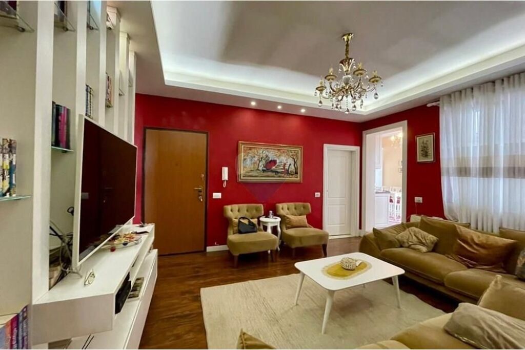 Apartament ne shitje 1+1, me vendodhje tek Casa Italia, Tirane.