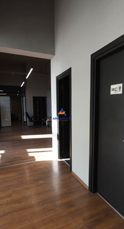 SI AFFITTANO 2 UFFICI 399M2/334M2 "ALI DEMI, VICINO AL BIO MARKET" 6384 EURO