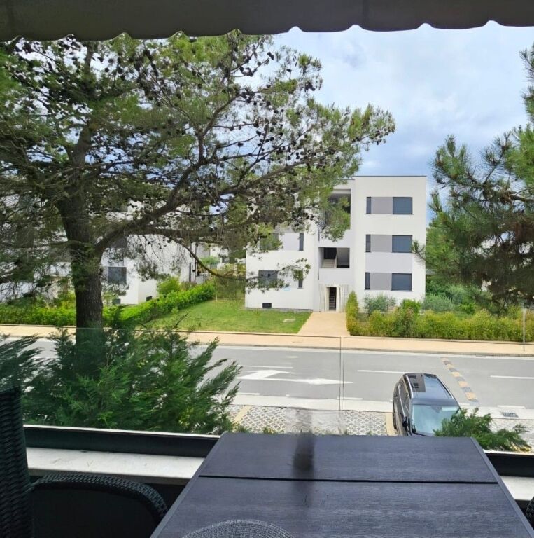‼️ NEGOCIOHET ÇMIMI ‼️  🏝️ APARTAMENT 1+1 NË SHITJE – VETËM 100 m NGA DETI