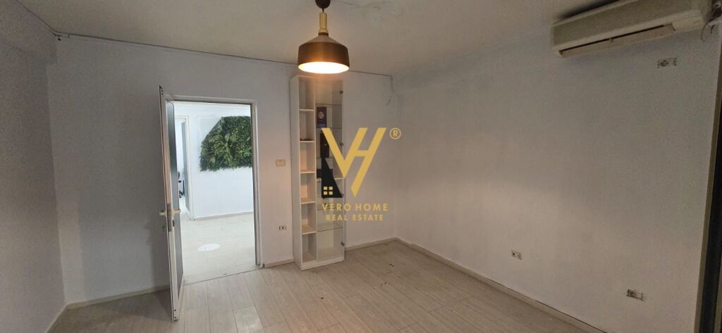 UFFICIO 120 M2 IN AFFITTO IN PIAZZA WILLSON 850 EURO