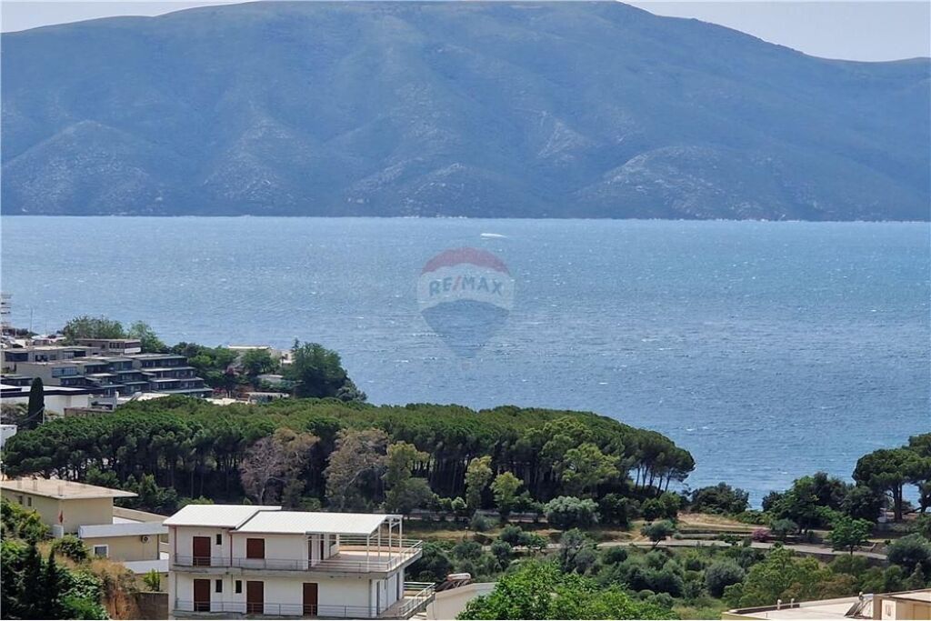 Apartament 1+1 me qera , rruga Dhimiter Konomi