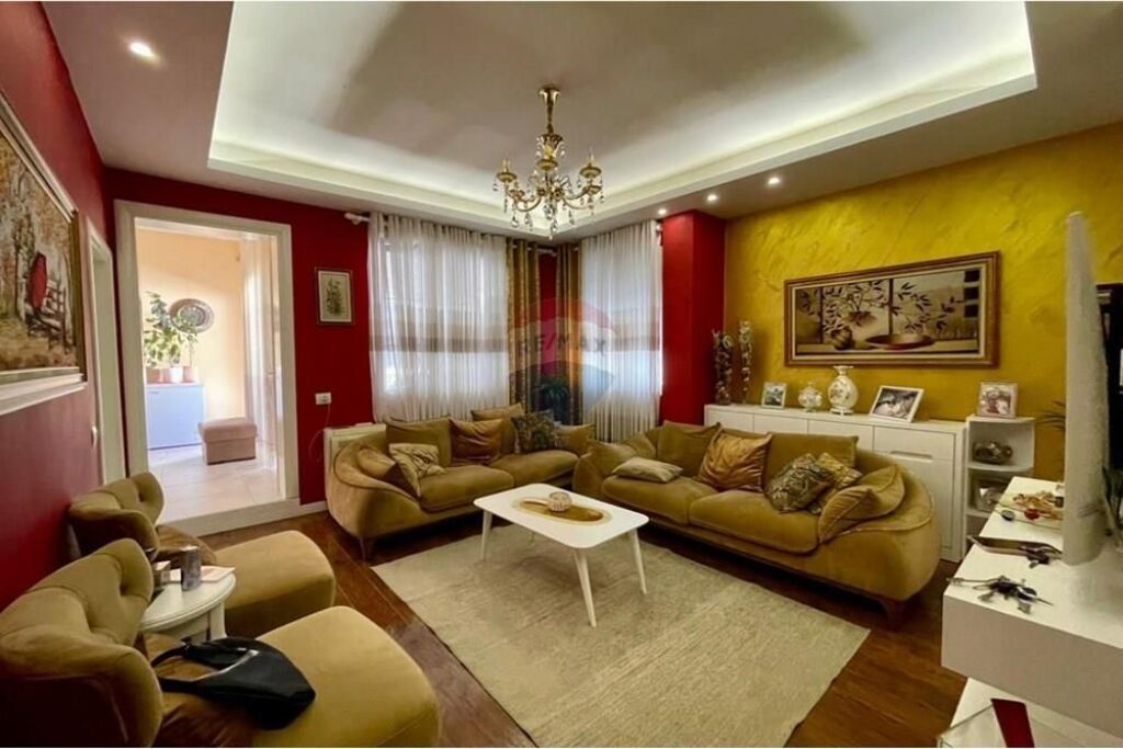 Apartament ne shitje 1+1, me vendodhje tek Casa Italia, Tirane.