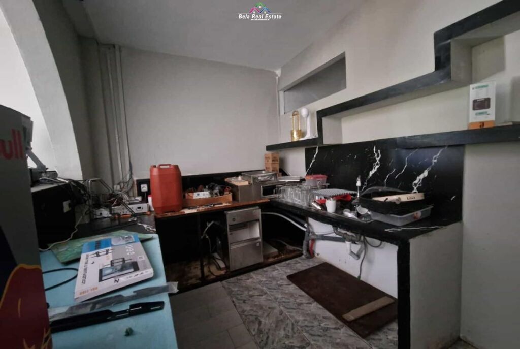 Lokal me qera tek Kopshti Zoologjik (ID BL2119) Tirane