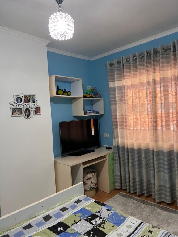 Shitet apartament 2+1+2 ne Astir