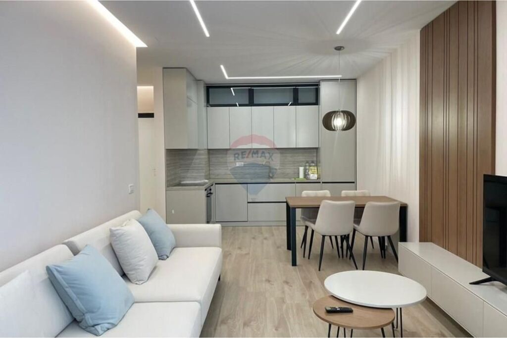 Apartament 1+1 me qira te Golden Tower!