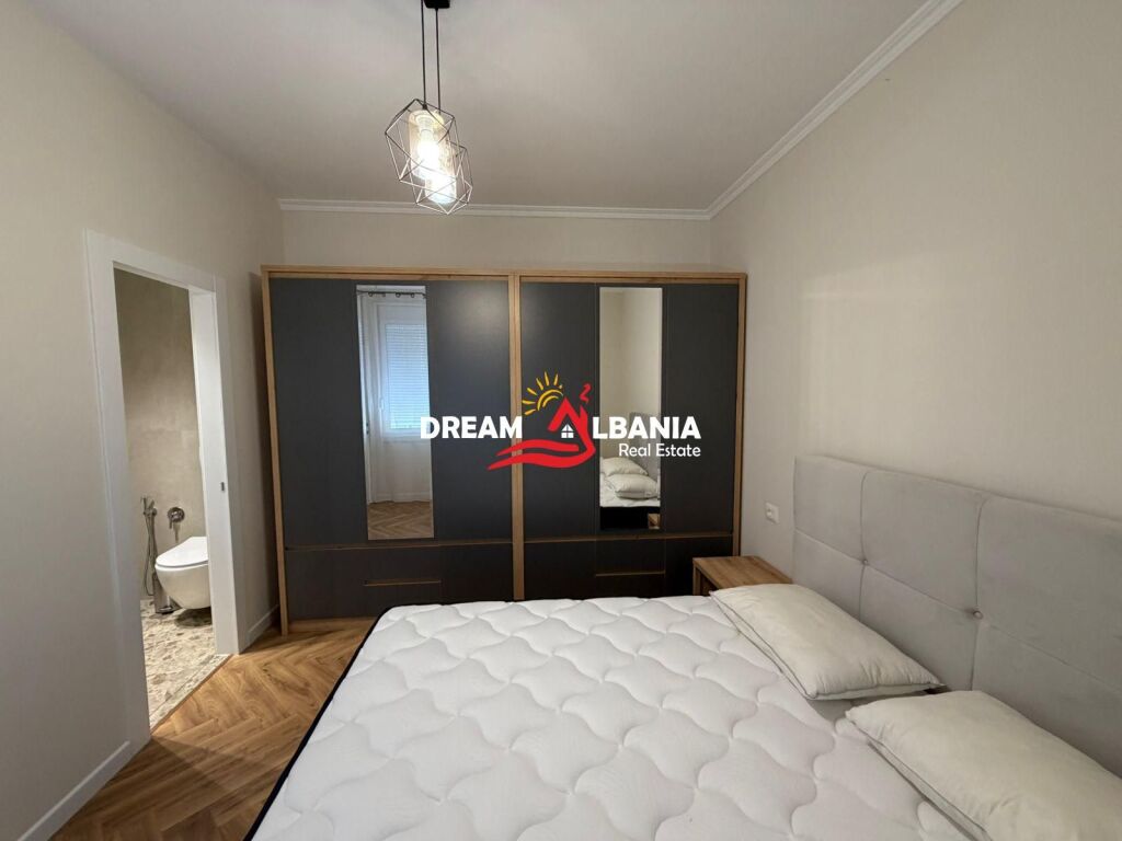 Apartment 2+1+2 for rent on Kavaja Street near the Catholic Church (ID 42215531)
