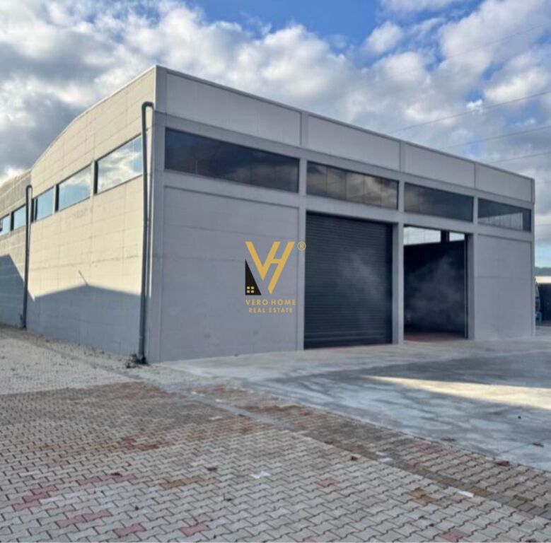 JEPET KAPANON 3.200 M2 ME QERA NE FUSHE KRUJE 290.000 LEKE