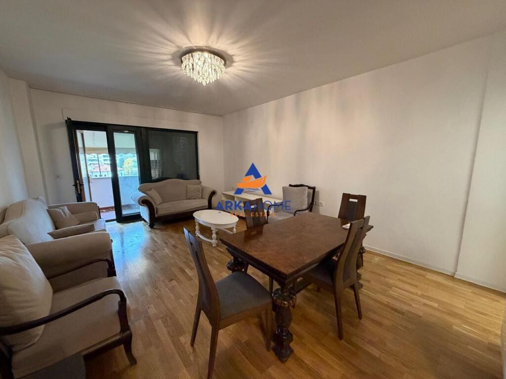 AFFITTASI APPARTAMENTO 3+1+2+VERANDA "BLLOK" 2500 EURO