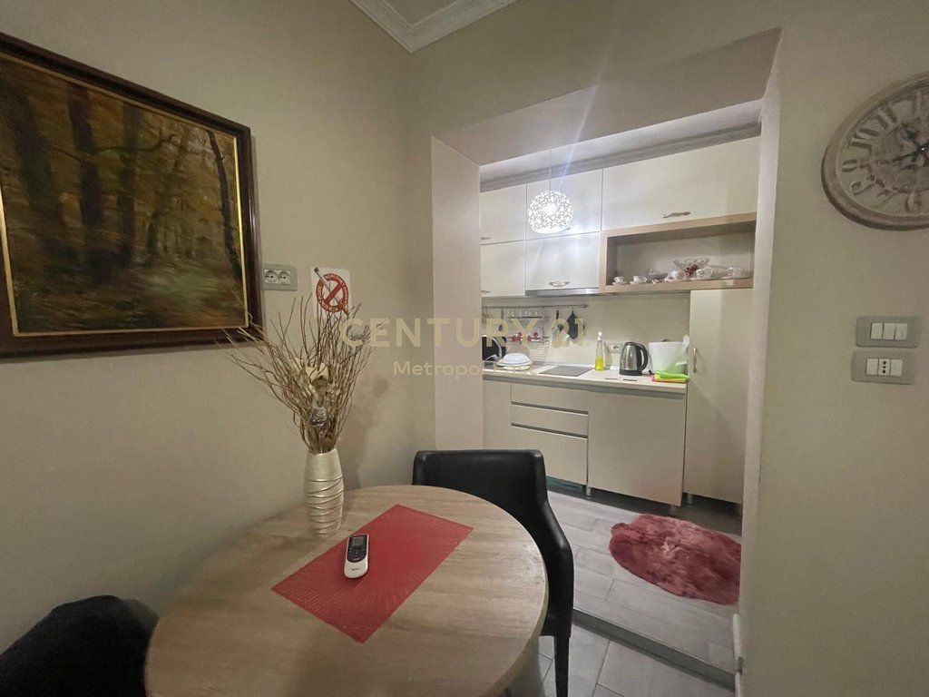 Appartamento 1+1 in affitto nel cuore di Tirana – Myslym Shyri