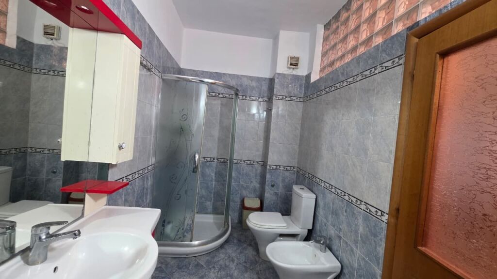 🏡 Appartamento 3+1 in vendita vicino a Conad, Vlora