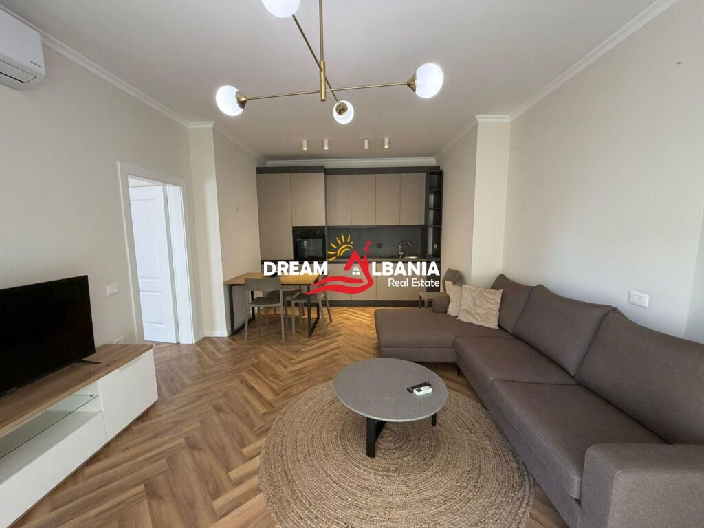 Apartment 2+1+2 for rent on Kavaja Street near the Catholic Church (ID 42215531)
