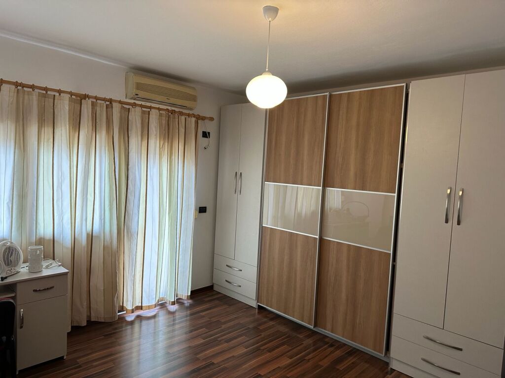 Affittasi appartamento 2+1+2 vicino ad Air Albania 📍 Via Faik Konica