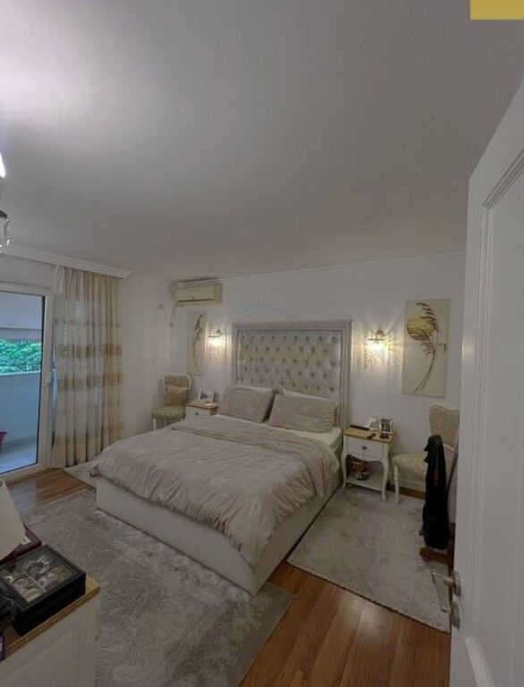 For sale, 2+1 Apartment + Walk-in Closet, Kavaja Street, Tirana