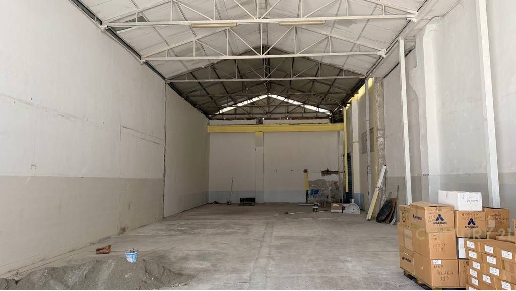 FOR RENT 300M2 WAREHOUSE ON JORDAN MISJA STREET!