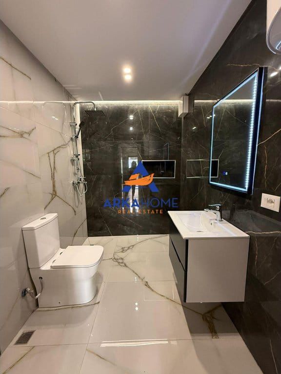 JEPET AMBIENT BIZNESI / ZYRË 30M2 "RRUGA E ELBASANIT, PRANË LICEUT ARTISTIK" 430 EURO