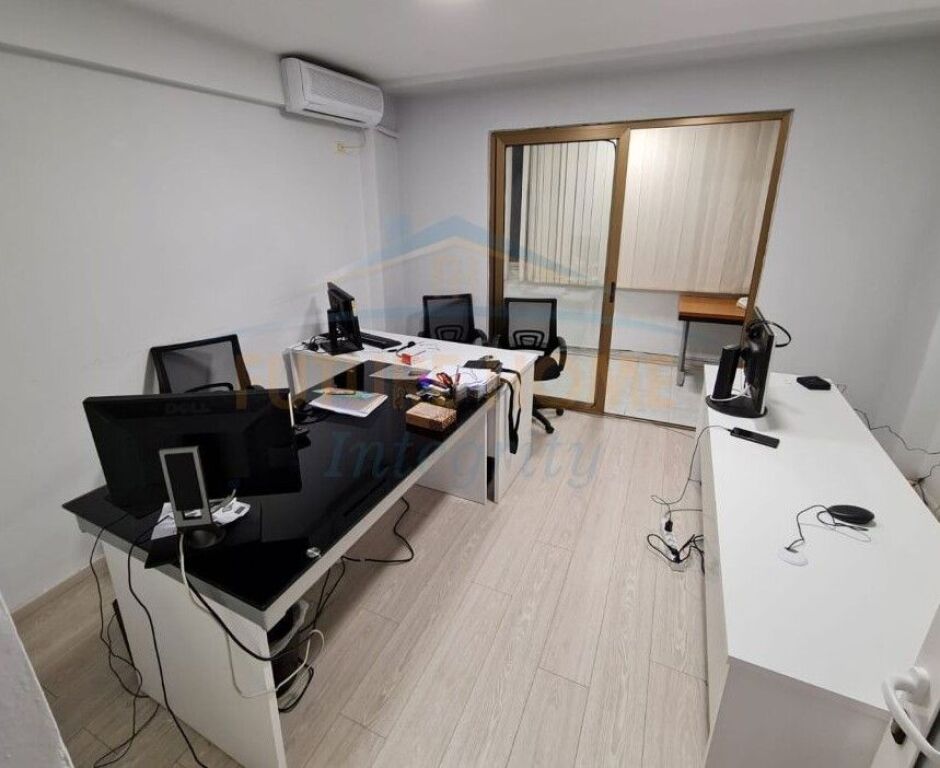 Rent, Business Premises, Blloku, Tirana.