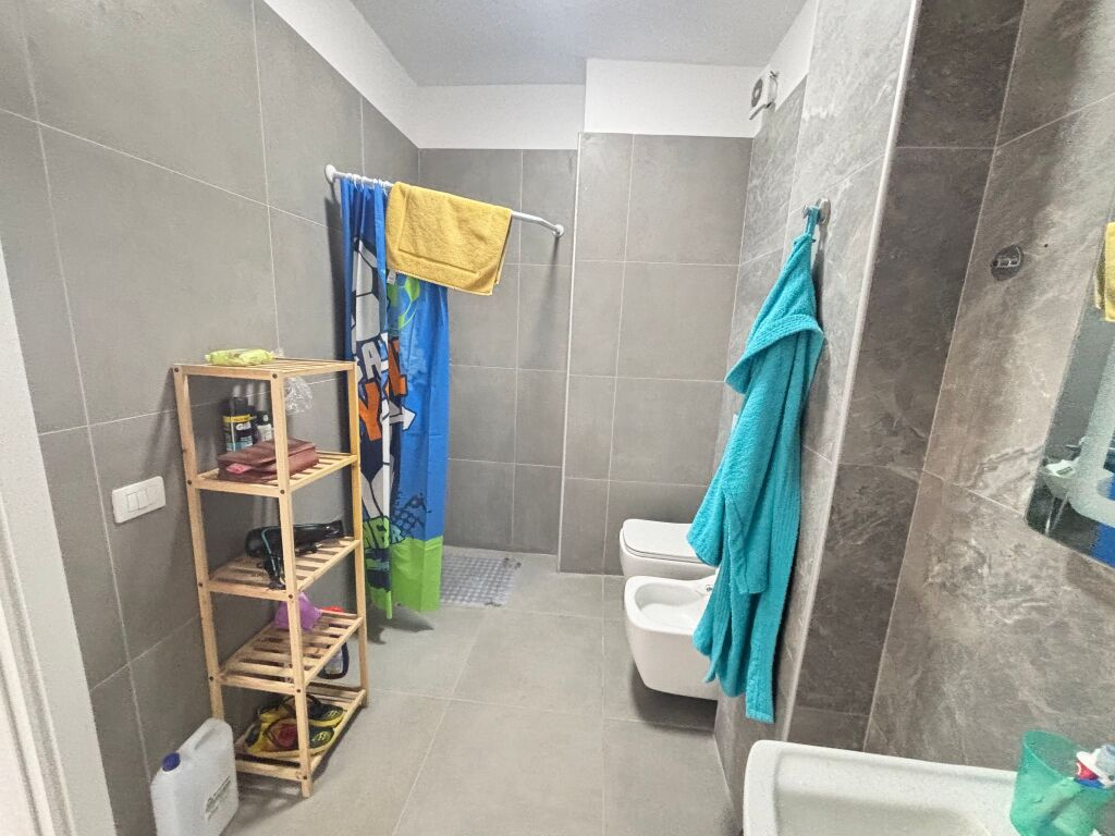 Apartament 2+1 per shitje ne Univers City
