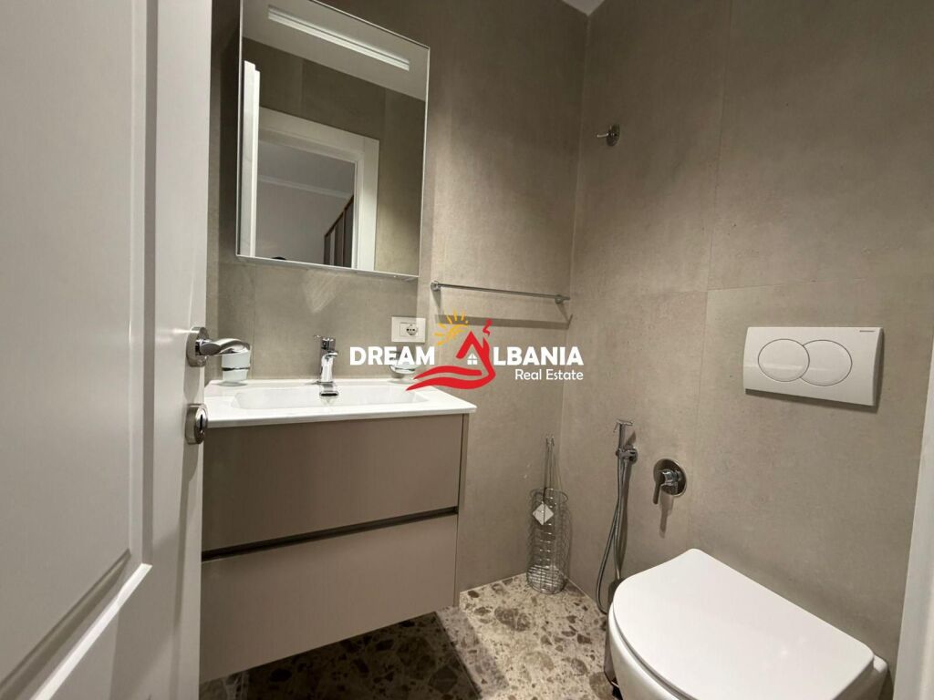 Apartment 2+1+2 for rent on Kavaja Street near the Catholic Church (ID 42215531)
