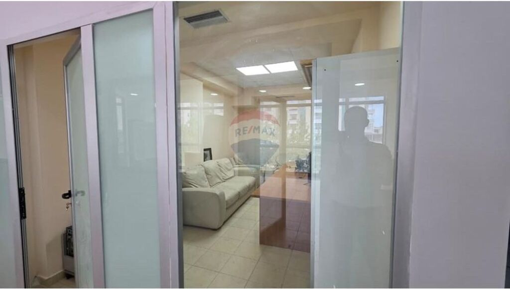 Business premises for rent for dental clinic offices, aesthetic clinics, etc.