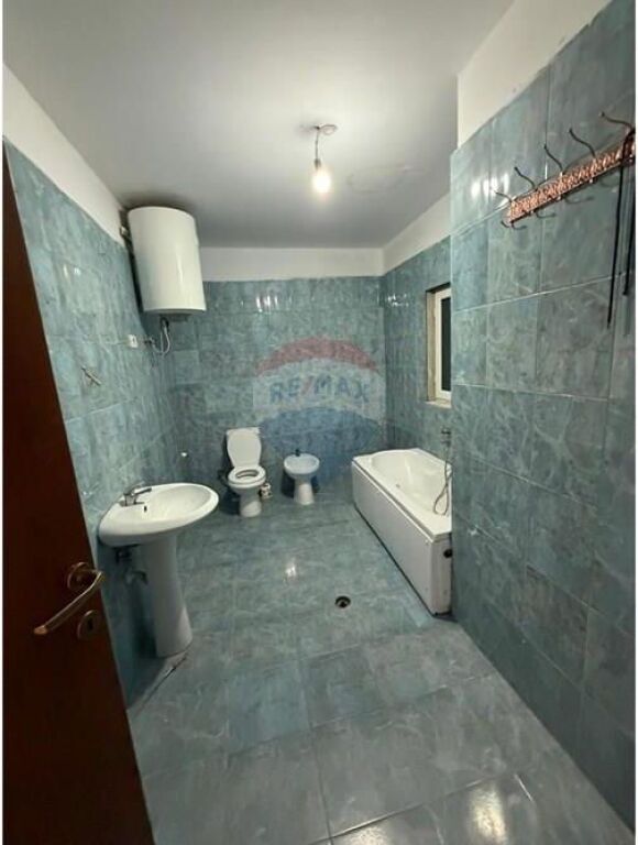 SHESIM APARTAMENT 1+1 PALLATET E VERDHA!