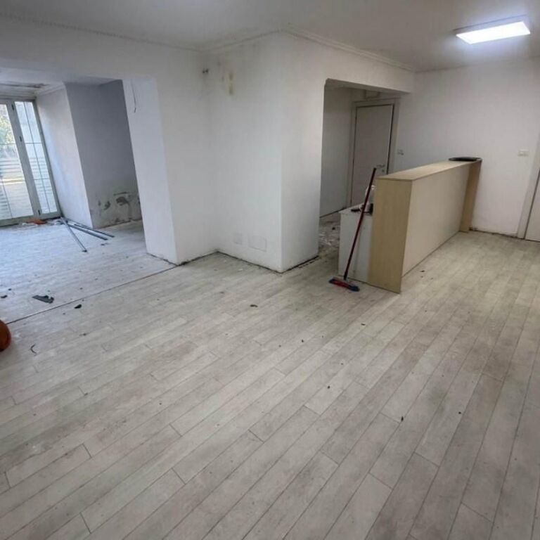 BUSINESS PREMISES FOR RENT ON MUHAMED GJOLLESHA STREET