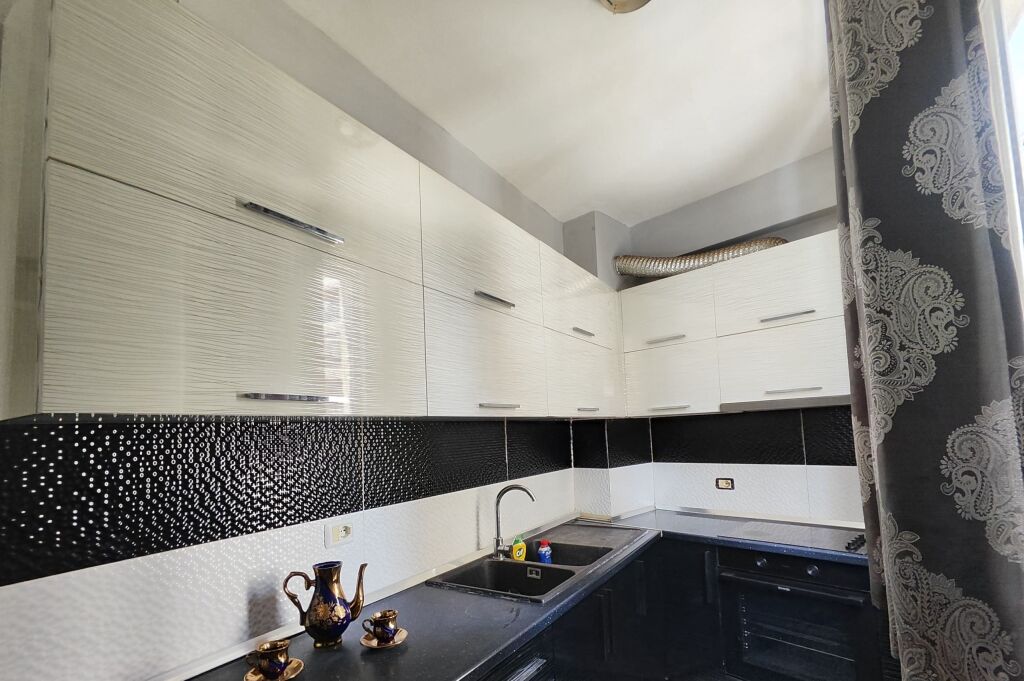 Rent | Apartament 1 + 1 | Astir | 450 €/month