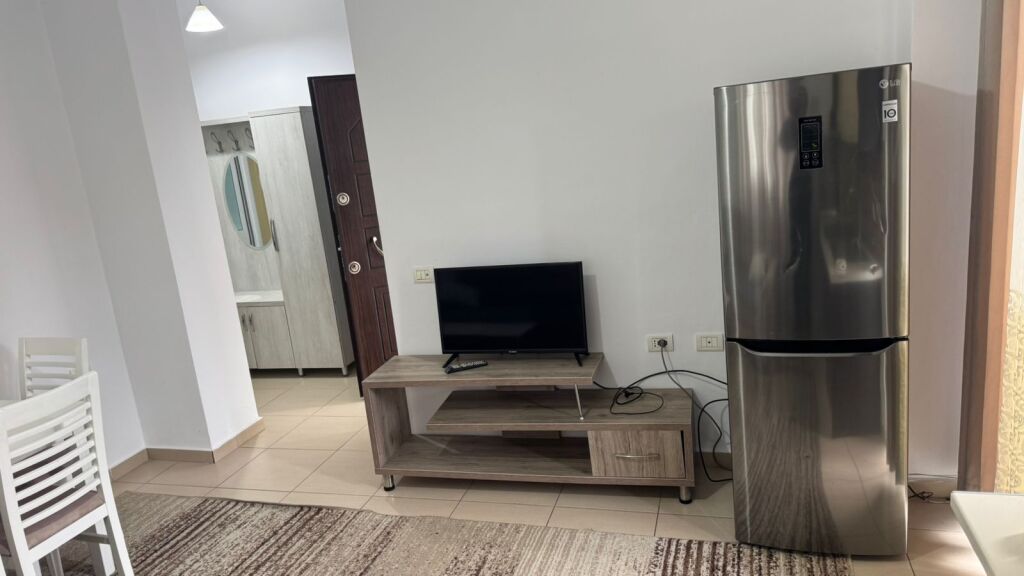 Apartament 1+1 per qera 5 maji !