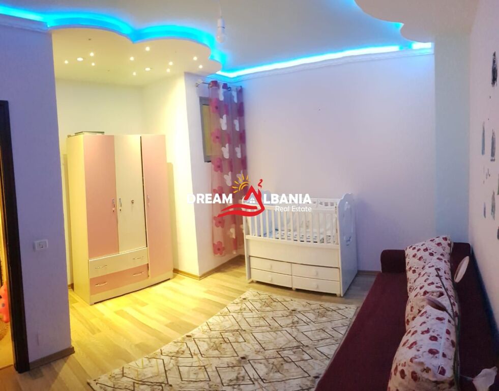 Jepet Apartment me qera 2+1 ne Rrugen Besim Alla, Misto Mame ( ID 42215528)
