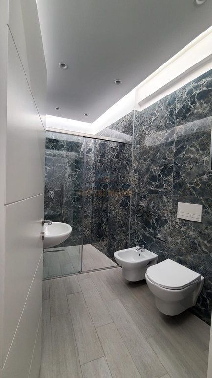 Qera,Apartament 2+1+2+post parkimi ,Jordan Misja