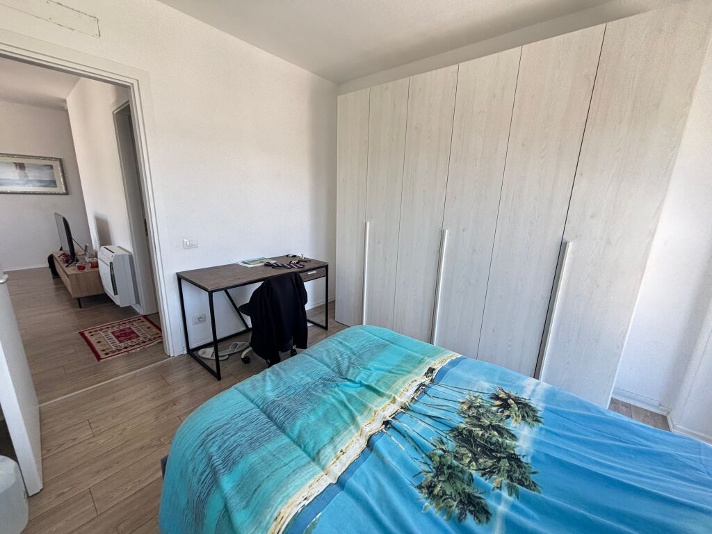Apartment modern 2+1 me qera tek Univers City