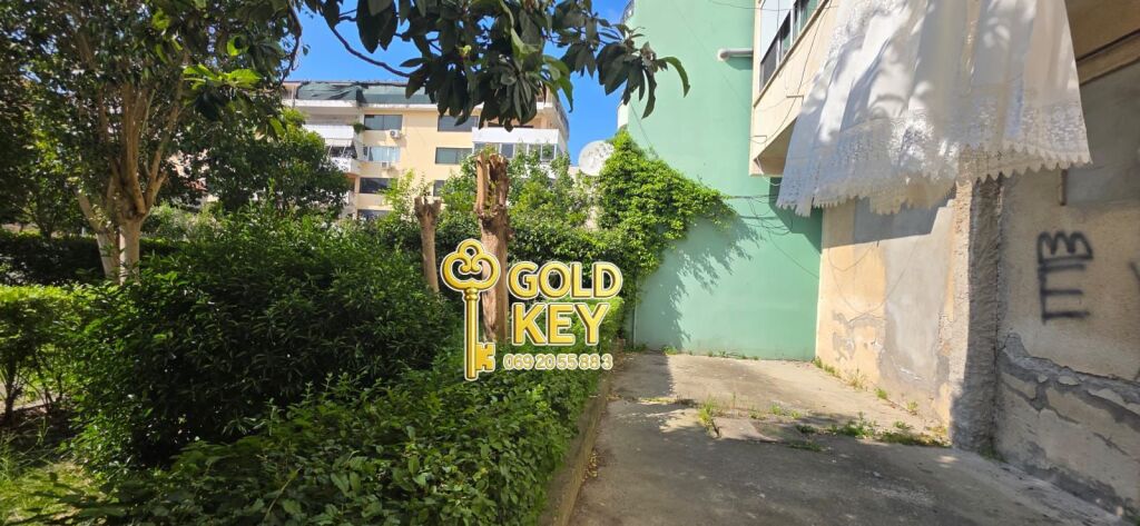 🏢 FLOOR 0 FOR SALE – 5-STOREY BUILDING NEAR THE RED CROSS, DURRËS 🌆🔥