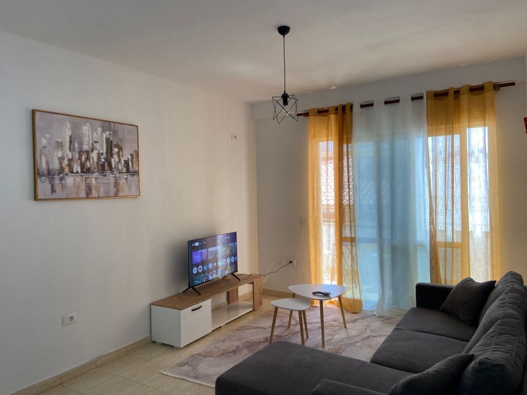 Affittasi appartamento 2+1 a Kodra e Diellit!